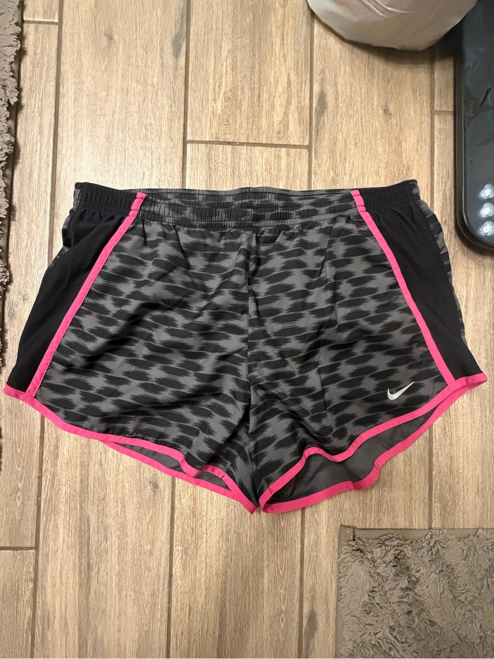 Nike Women’s Dri-Fit Tempo Mid-Rise Running Shorts